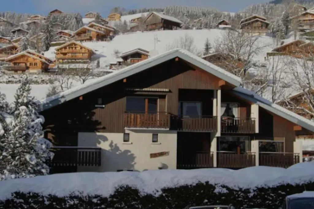 Lägenhet Studio Cabine A La Clusaz Avec Garage